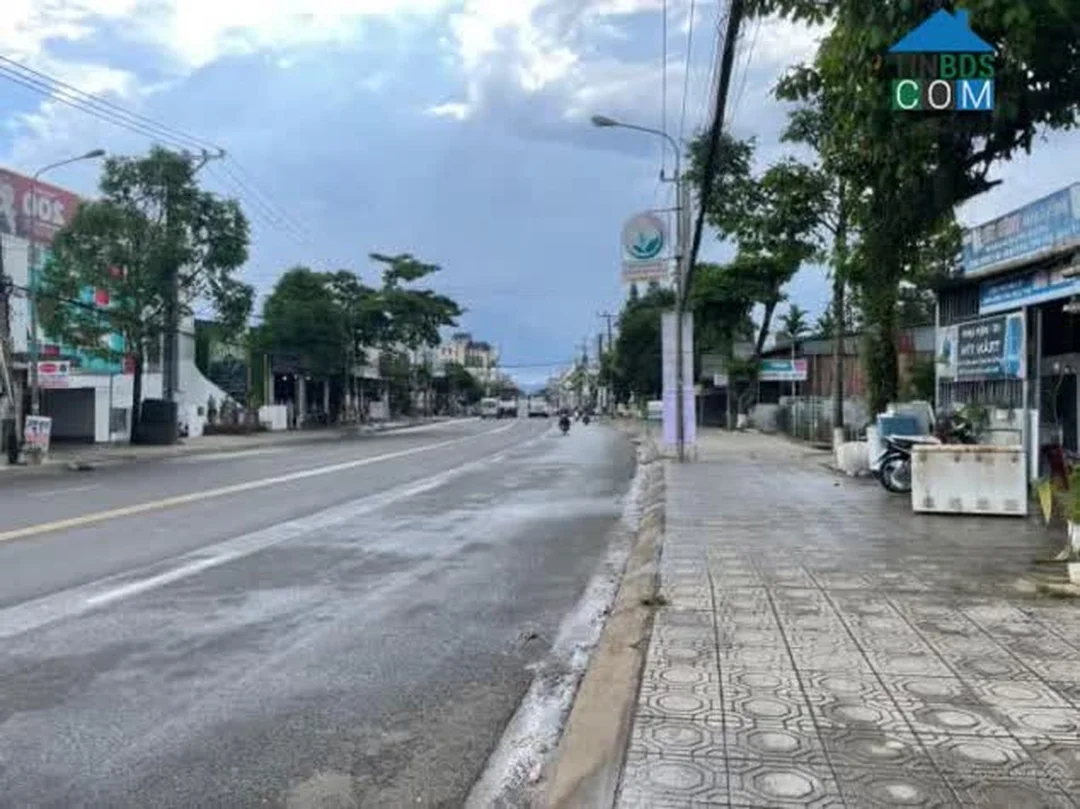 địa điểm trên đường trần phú bảo lộc