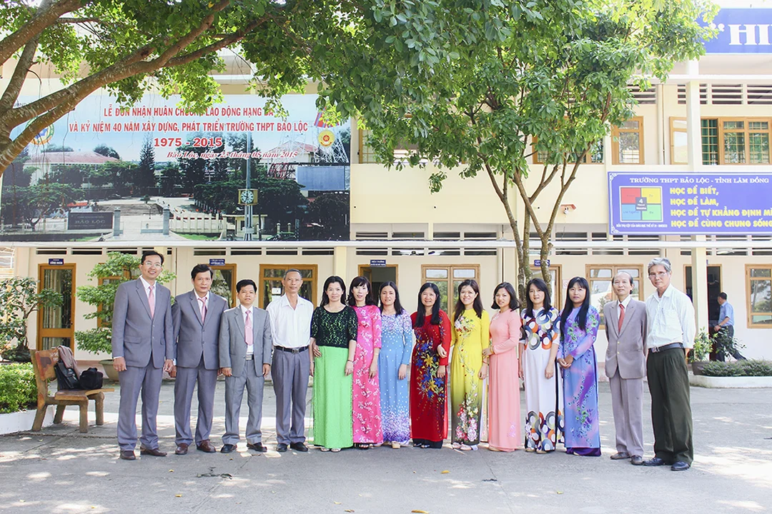 Đội ngũ giáo viên trường thpt bảo lộc lâm đồng trong hoạt động chuyên môn