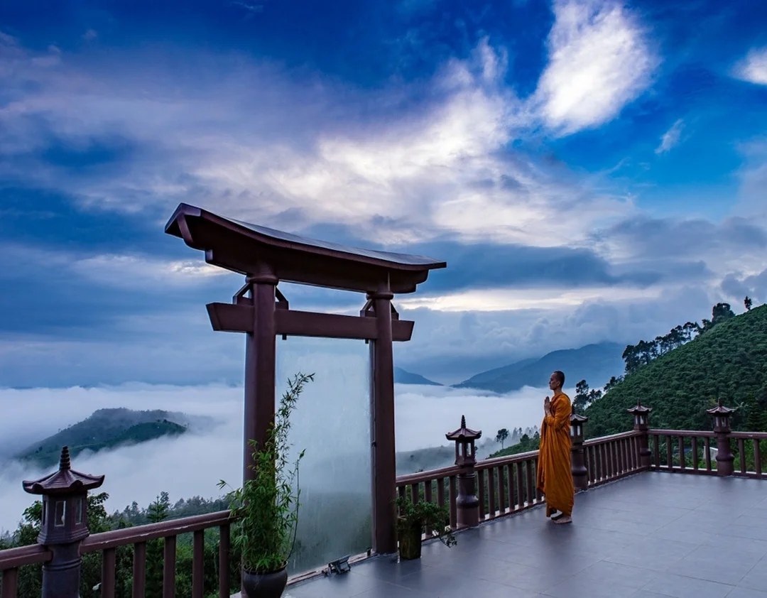 đường lên cổng trời bảo lộc lâm đồng qua đồi núi