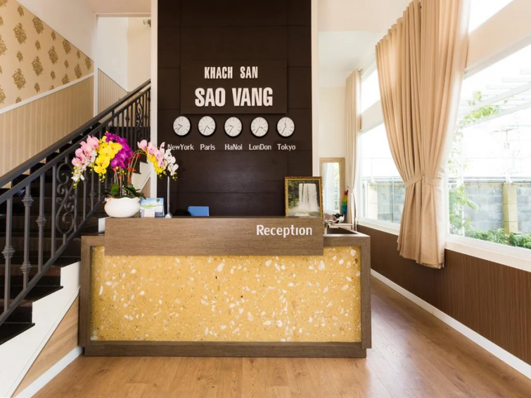 khách sạn sao vàng bảo lộc lâm đồng sảnh và không gian chung