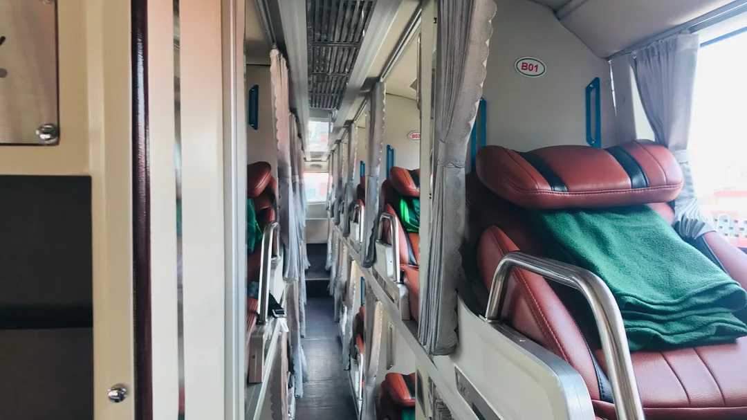Khám phá nội thất xe limousine 34 phòng VIP Phương Trang