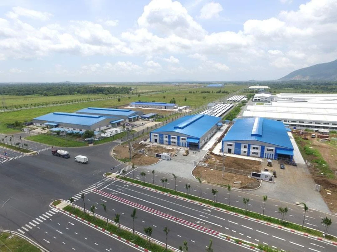 khu công nghiệp lộc sơn tp bảo lộc lâm đồng với cảnh quan cây xanh