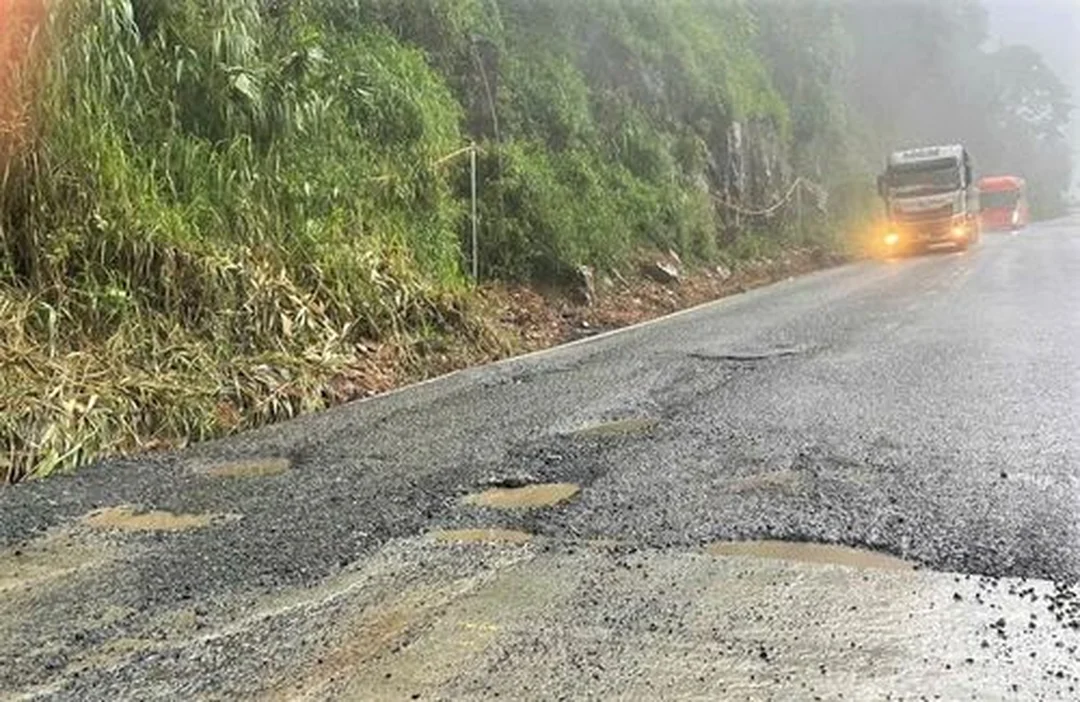 khúc cua nguy hiểm đèo bảo lộc lâm đồng