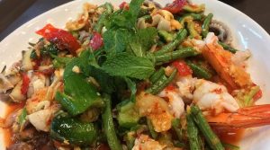 Nhà Hàng Tí Lùn – Tinh Hoa Ẩm Thực Việt Với 9 Hương Vị Quê Nhà Khó Quên