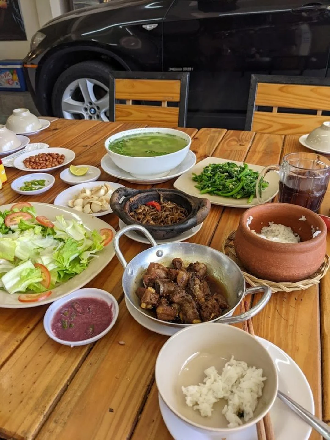 Câu hỏi thường gặp về quán ăn ngon Bảo Lộc Lâm Đồng quán ăn ngon bảo lộc lâm đồng với cơm niêu và món Việt