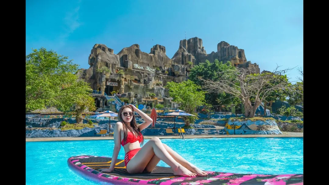 Tea Resort Bảo Lộc tắm bùn nóng và biển xanh