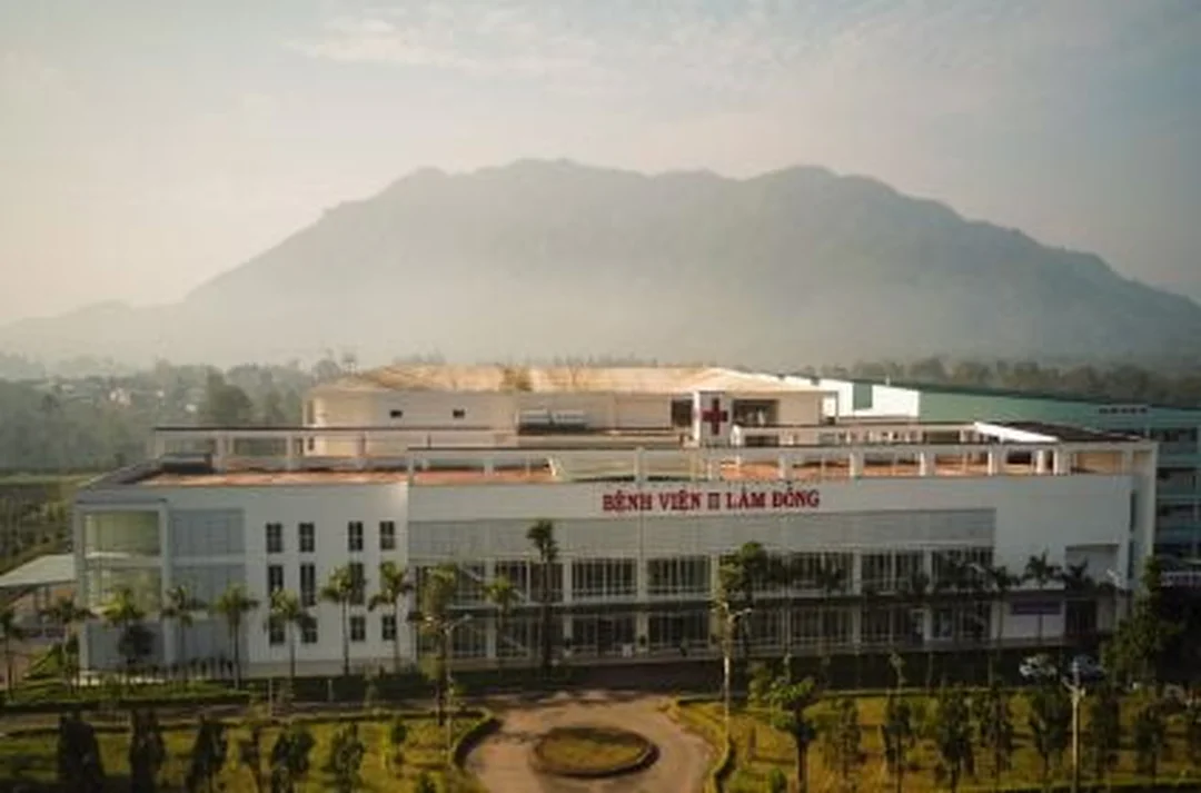 toàn khu bệnh viện bảo lộc lâm đồng nhìn từ trên cao